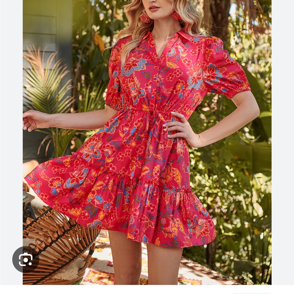 Sugarlips elegant vibrant Floral Red Dress small. Cinch